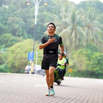 Runner Photo 8216675