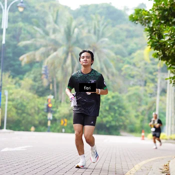 Runner Photo 8216695