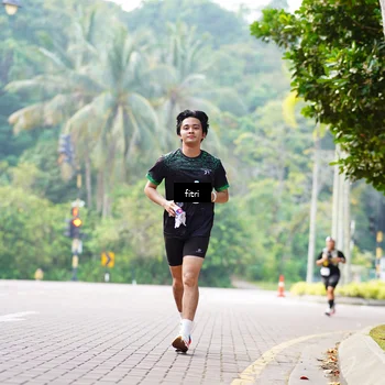 Runner Photo 8216716