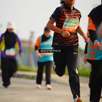 Runner Photo 8216740