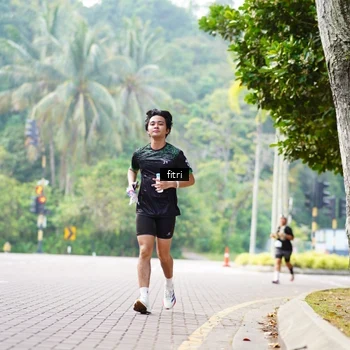 Runner Photo 8216755