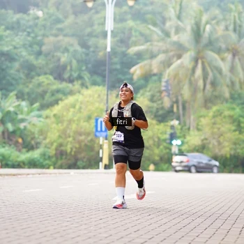 Runner Photo 8216860