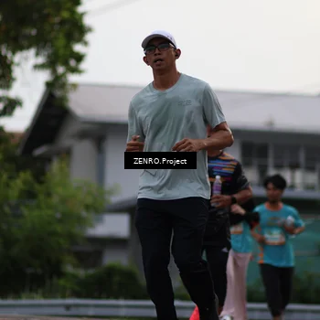 Runner Photo 8217305
