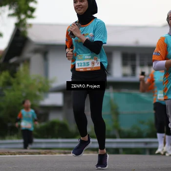 Runner Photo 8217446