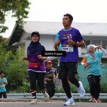 Runner Photo 8217495