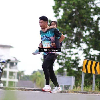Runner Photo 8217631