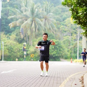 Runner Photo 8217734