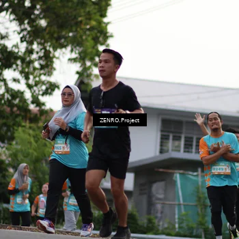 Runner Photo 8217850