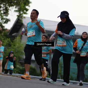 Runner Photo 8218046
