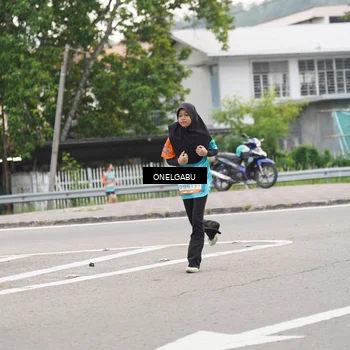 Runner Photo 8218115