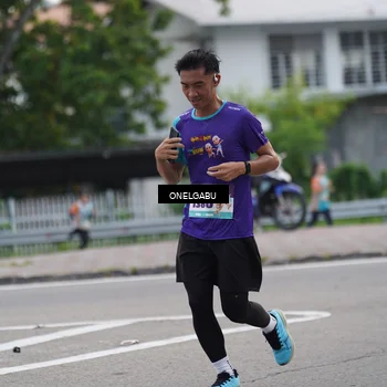 Runner Photo 8218212