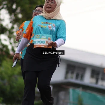 Runner Photo 8218342