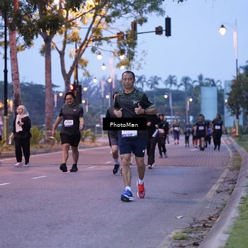 Runner Photo 8218463