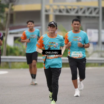 Runner Photo 8218569