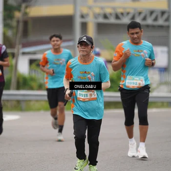 Runner Photo 8218597