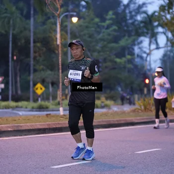 Runner Photo 8218599