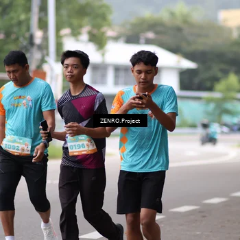 Runner Photo 8218671