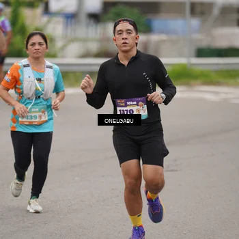 Runner Photo 8218723