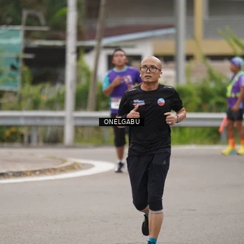 Runner Photo 8218888