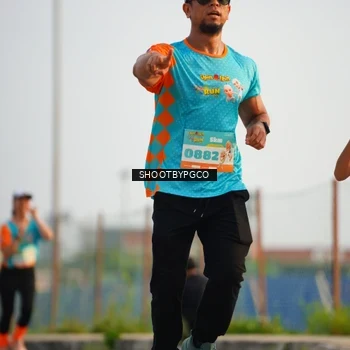 Runner Photo 8218916
