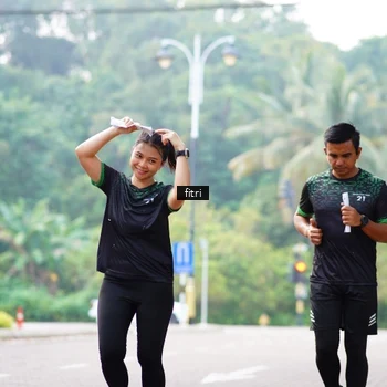 Runner Photo 8218998