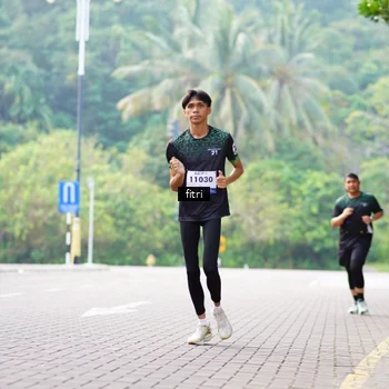 Runner Photo 8219115