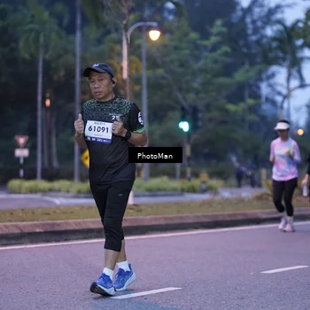 Runner Photo 8219211
