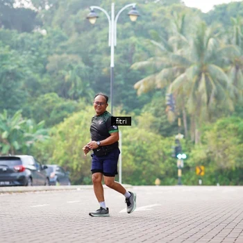 Runner Photo 8219446