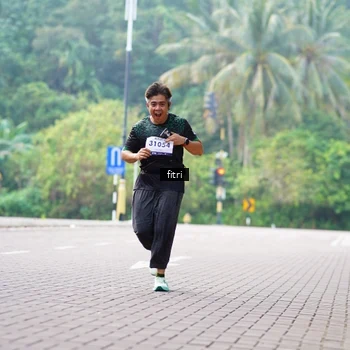 Runner Photo 8219595