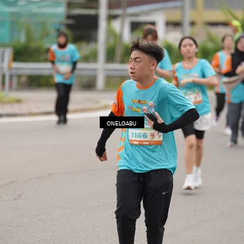Runner Photo 8219882