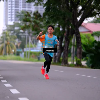 Runner Photo 8219904