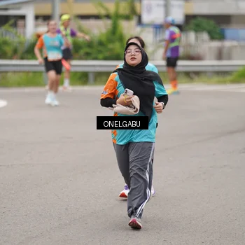 Runner Photo 8219916