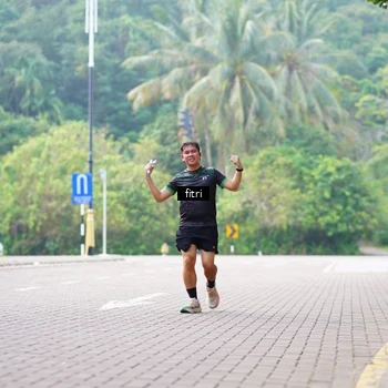 Runner Photo 8220044