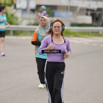 Runner Photo 8220125