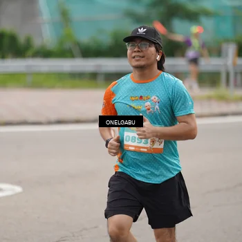 Runner Photo 8220213
