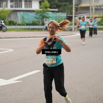 Runner Photo 8220236