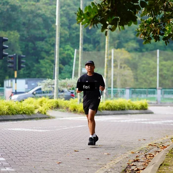 Runner Photo 8220258