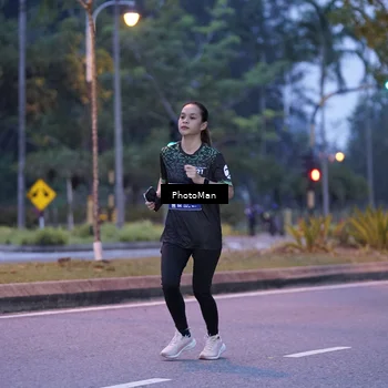 Runner Photo 8220347
