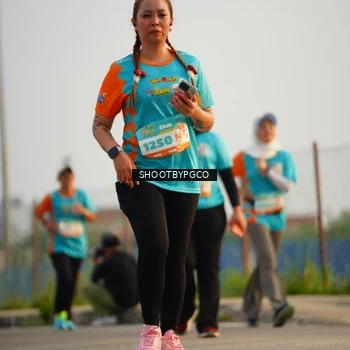 Runner Photo 8220411