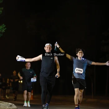 Runner Photo 8220511