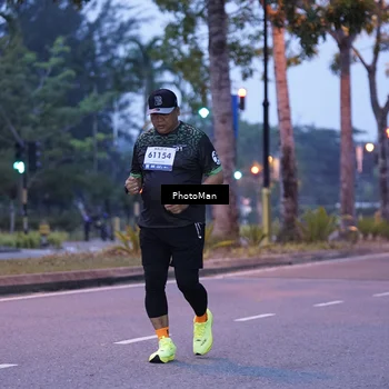 Runner Photo 8220638