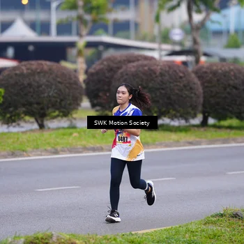 Runner Photo 8220800