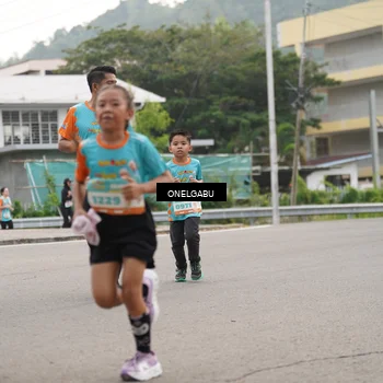 Runner Photo 8220806