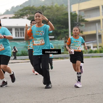 Runner Photo 8220817