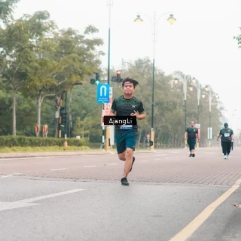 Runner Photo 8221303