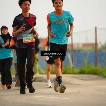 Runner Photo 8221543
