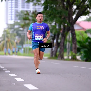 Runner Photo 8221695