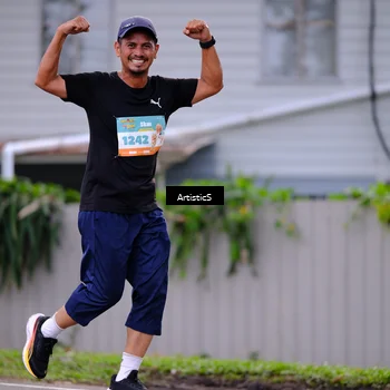Runner Photo 8221900