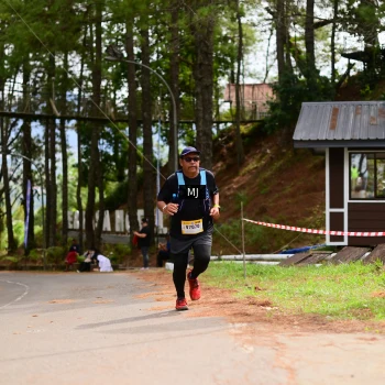 Runner Photo 82224