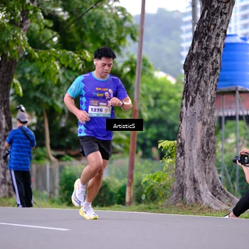 Runner Photo 8223253